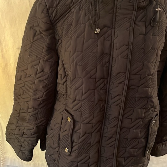 Weathercast Black Houndstooth Quilted Jacket with Hideaway Hood - Picture 2 of 16